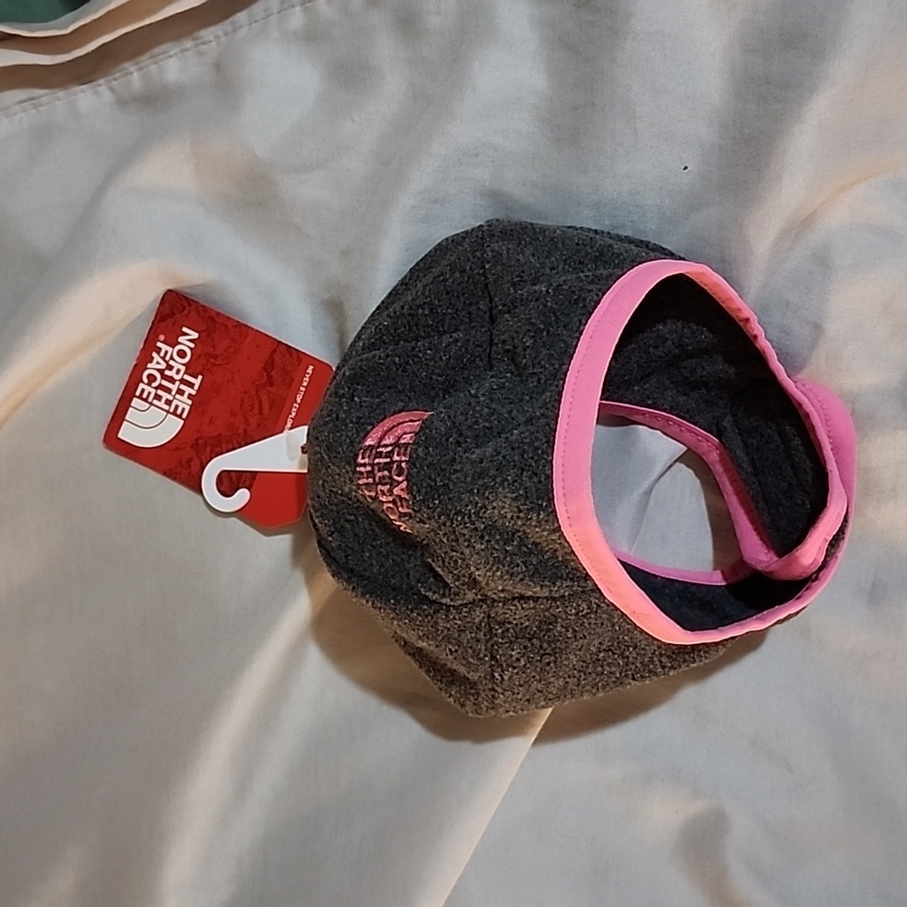 North Face infant baby beanie Pink